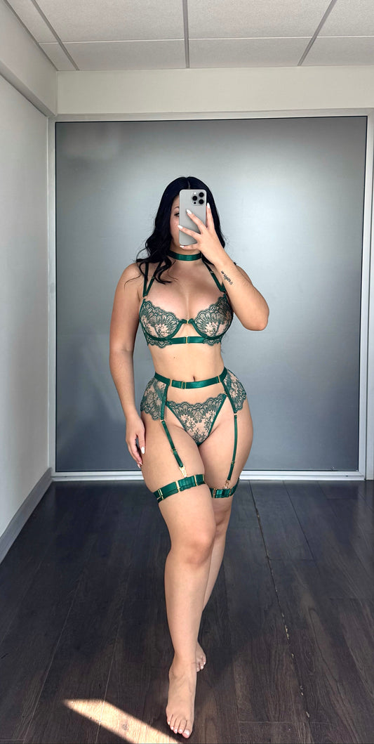 Set lenceria encaje Montini verde