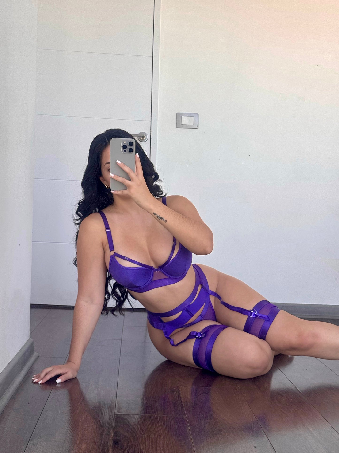 Conjunto lencería Abrázame morado